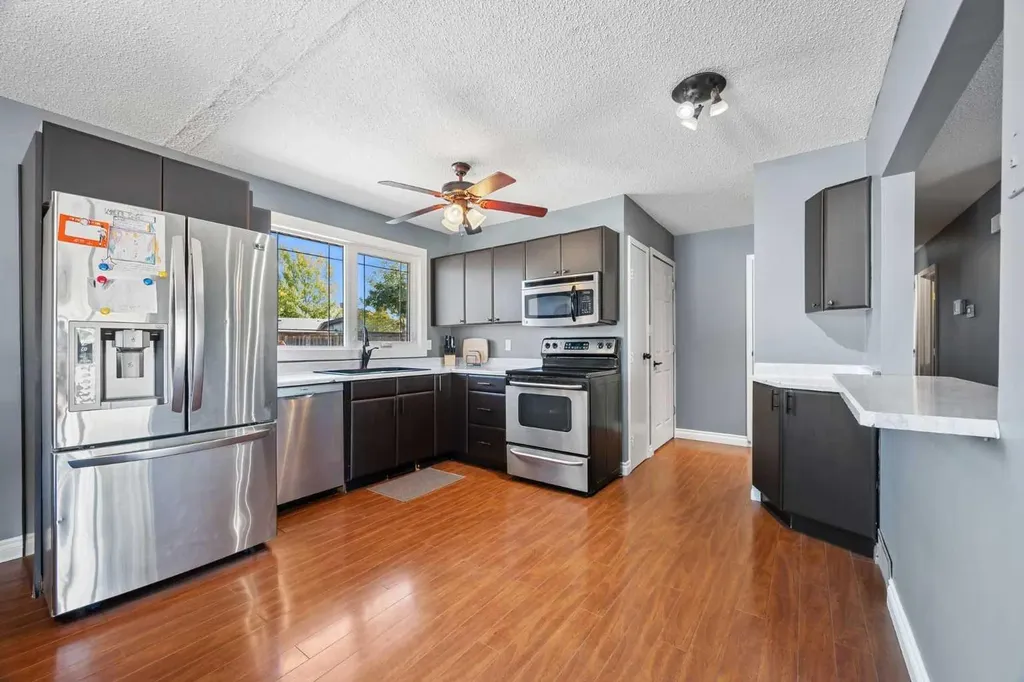 3313 53 Avenue Lloydminster AB T9V 1H1