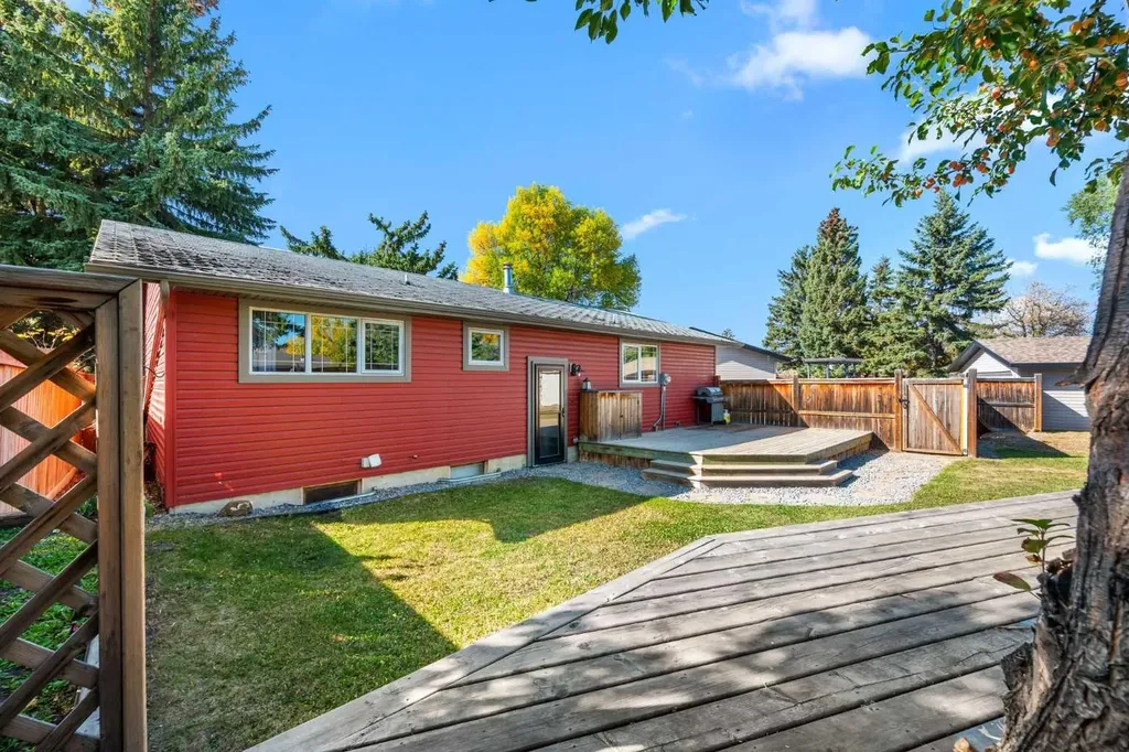 3313 53 Avenue Lloydminster AB T9V 1H1
