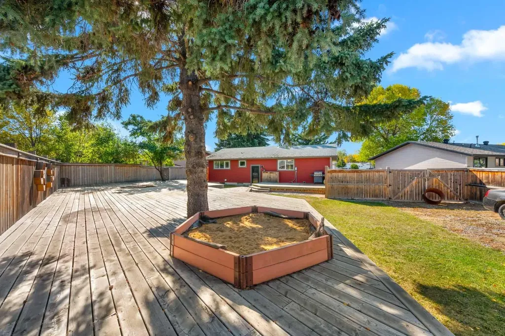 3313 53 Avenue Lloydminster AB T9V 1H1