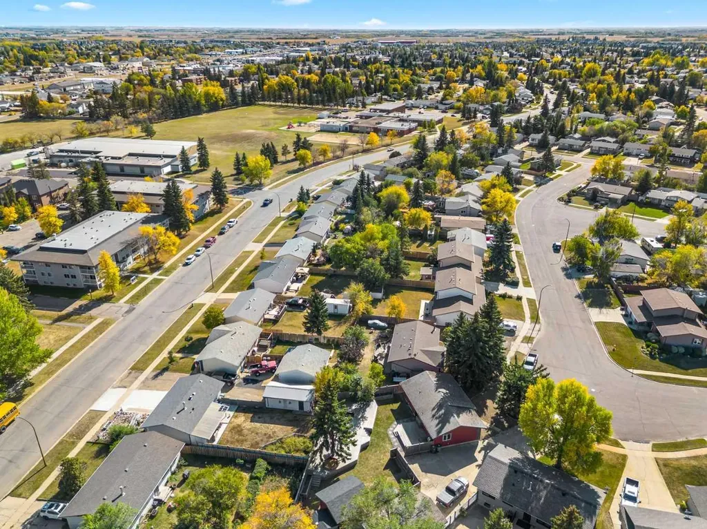 3313 53 Avenue Lloydminster AB T9V 1H1