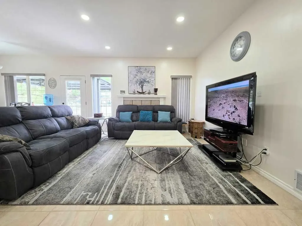 301 3 Avenue NE Slave Lake AB T0G 2A2