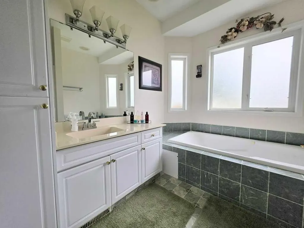 301 3 Avenue NE Slave Lake AB T0G 2A2