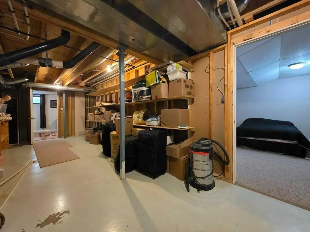 301 3 Avenue NE Slave Lake AB T0G 2A2