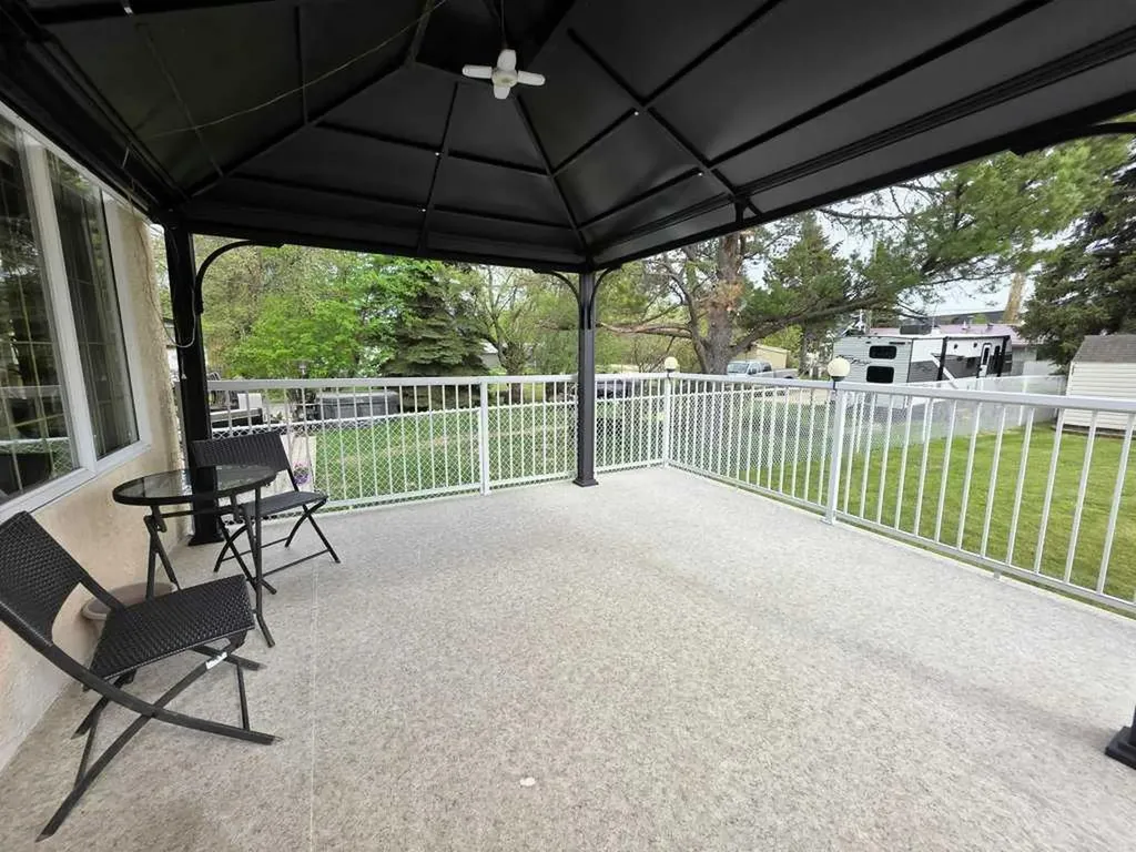 301 3 Avenue NE Slave Lake AB T0G 2A2