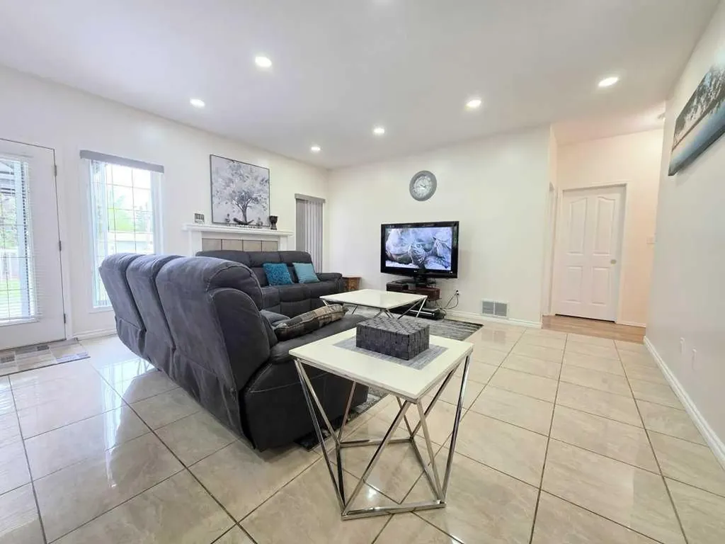 301 3 Avenue NE Slave Lake AB T0G 2A2