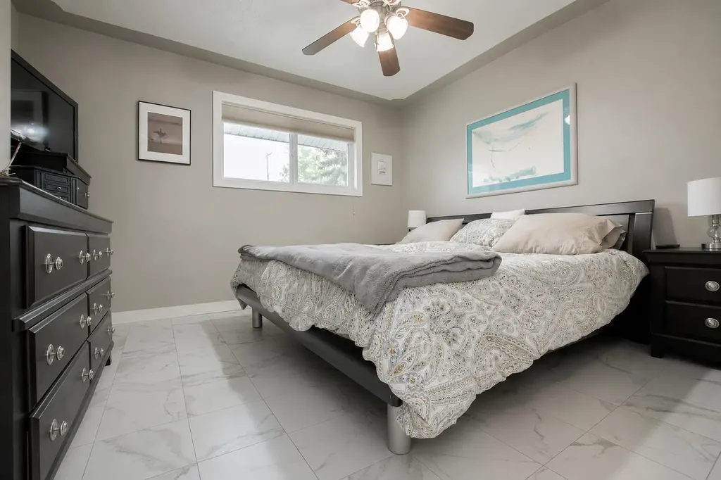 9905 92 Avenue Grande Prairie AB T8V 0H7