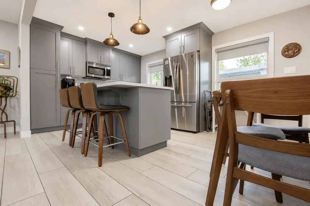9905 92 Avenue Grande Prairie AB T8V 0H7