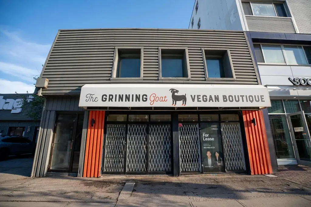 323 17 Avenue SW Calgary AB T2S0A5
