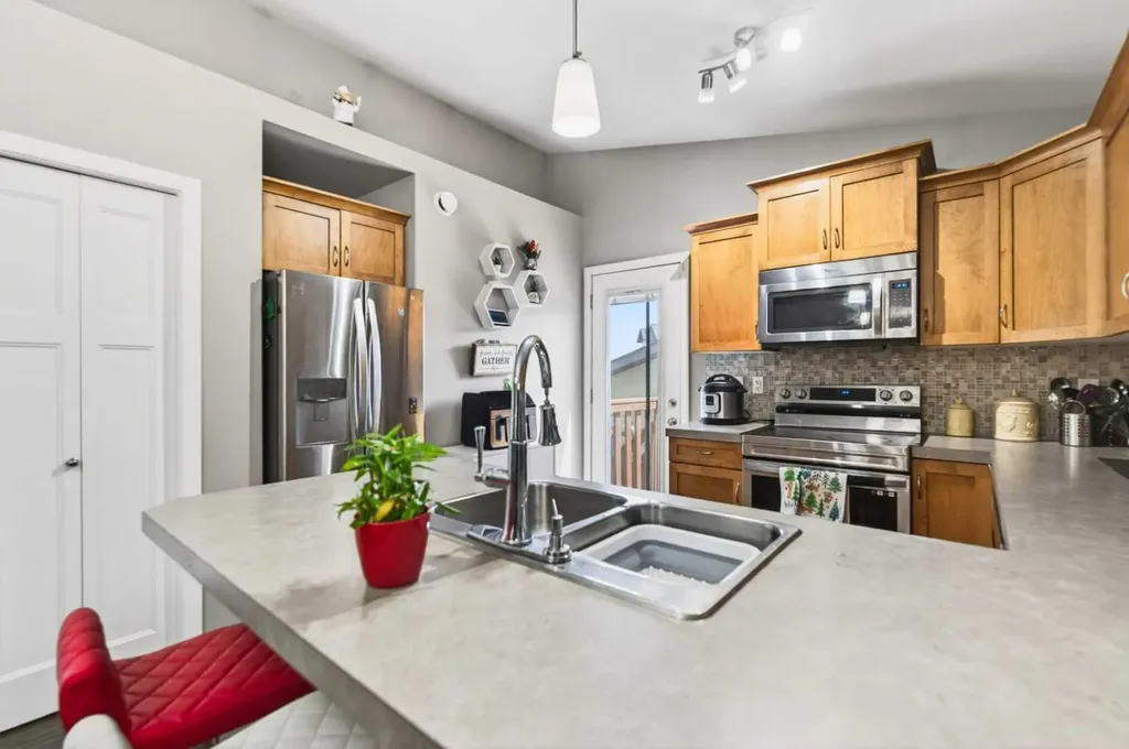 50 Trimble Close Red Deer AB T4P0N6