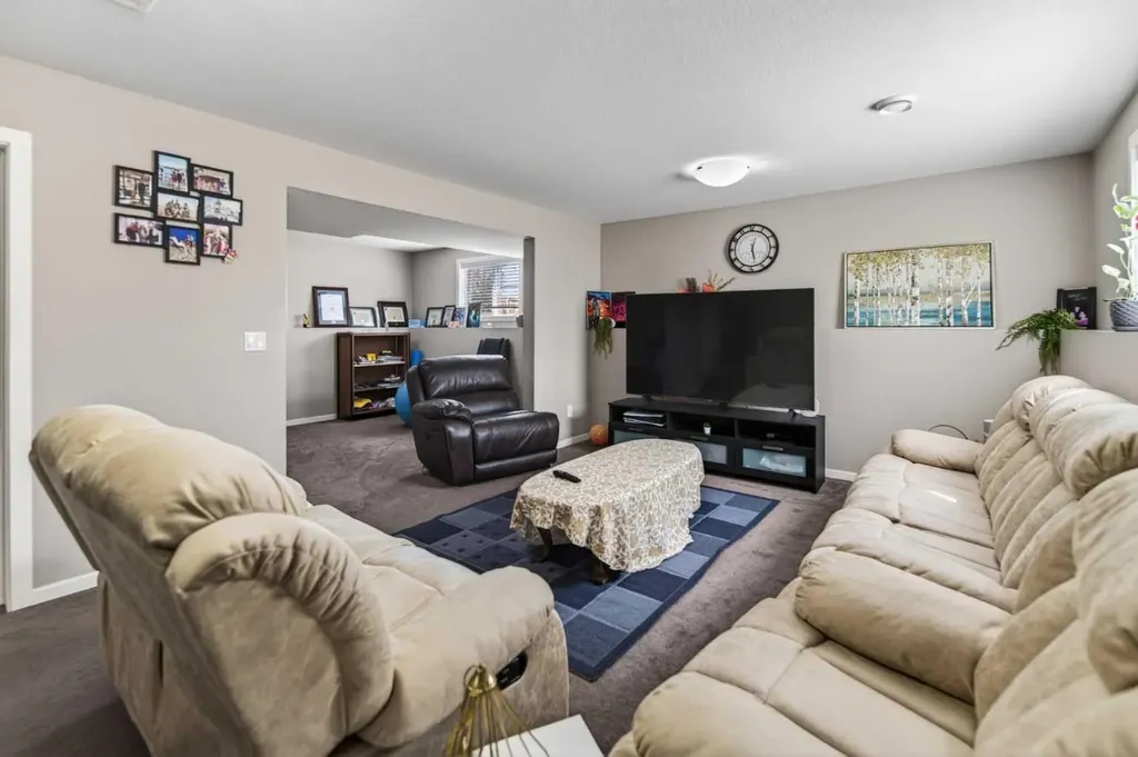 50 Trimble Close Red Deer AB T4P0N6