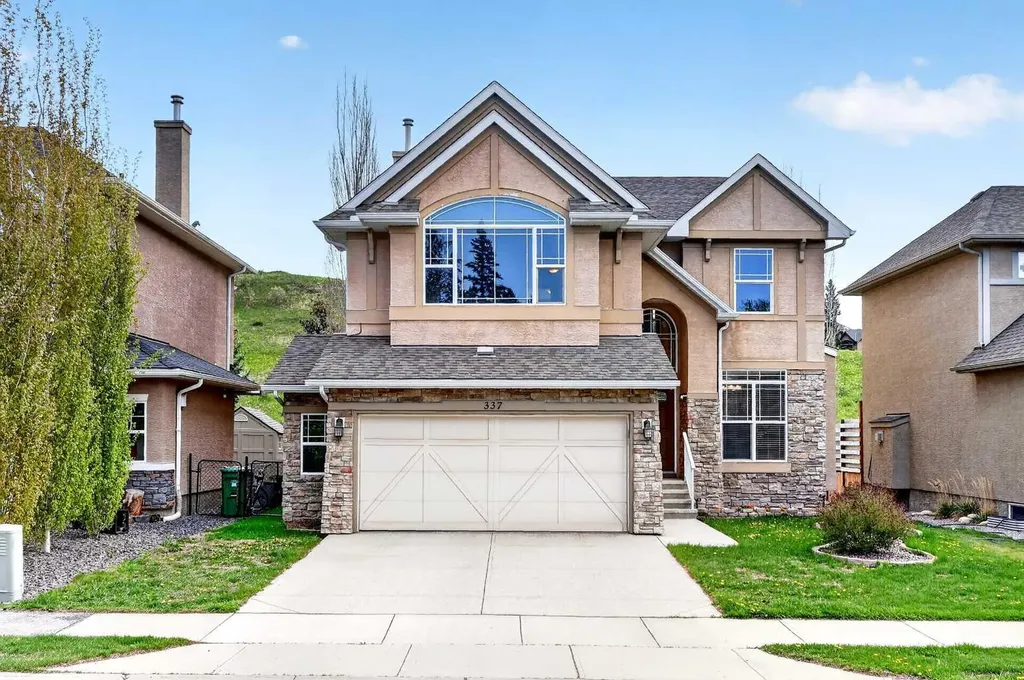 337 Discovery Ridge Boulevard SW Calgary AB T3H 5T6