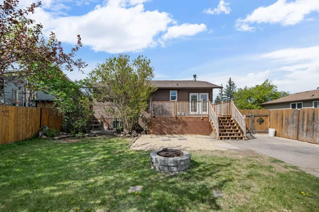 1504 Big Springs Way SE Airdrie AB T4A 1N3