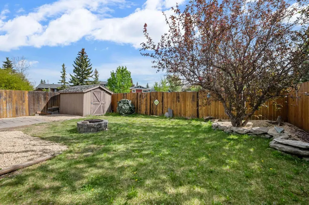 1504 Big Springs Way SE Airdrie AB T4A 1N3