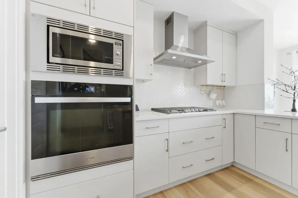 936 Langholm Drive SE Airdrie AB T4A 3R2