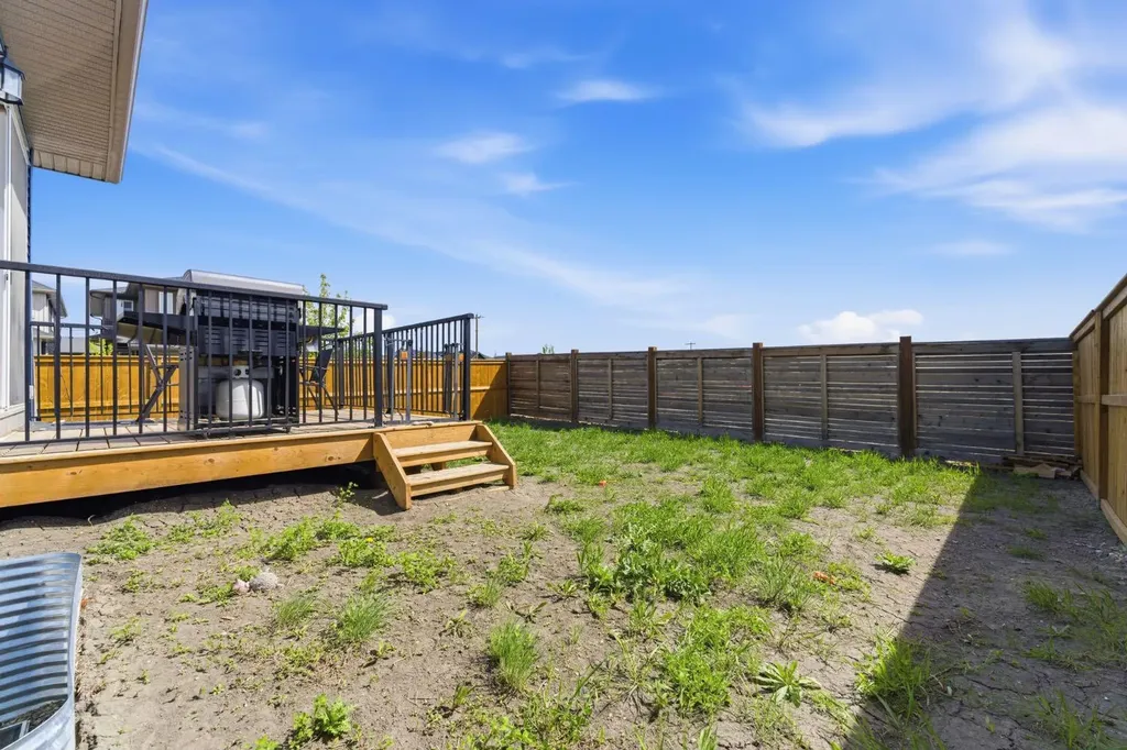 936 Langholm Drive SE Airdrie AB T4A 3R2