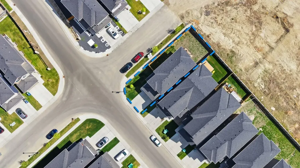 936 Langholm Drive SE Airdrie AB T4A 3R2