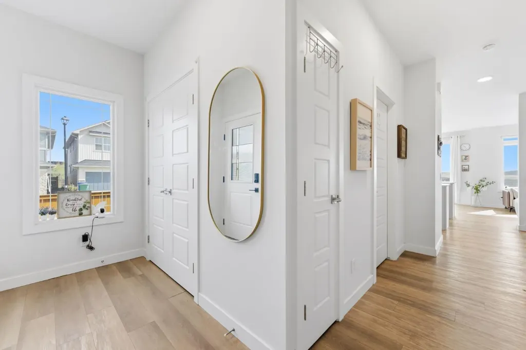 936 Langholm Drive SE Airdrie AB T4A 3R2