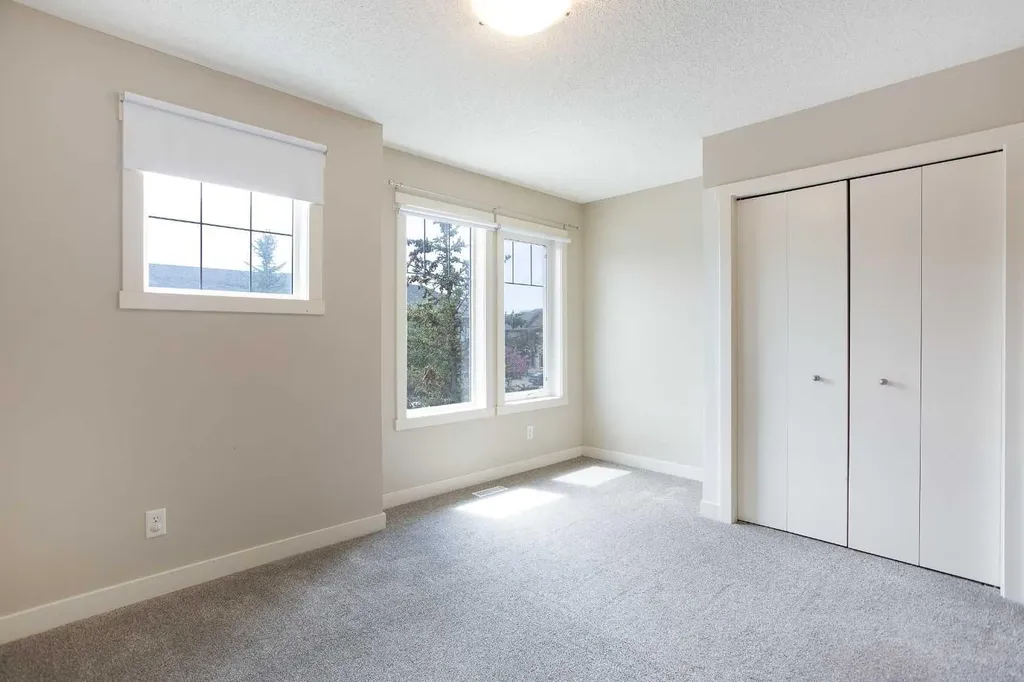 2445 Kingsland Road SE Airdrie AB T4B 0B5