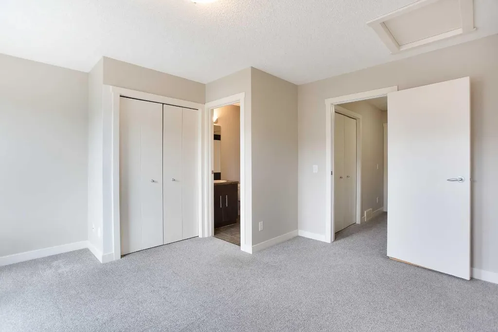 2445 Kingsland Road SE Airdrie AB T4B 0B5