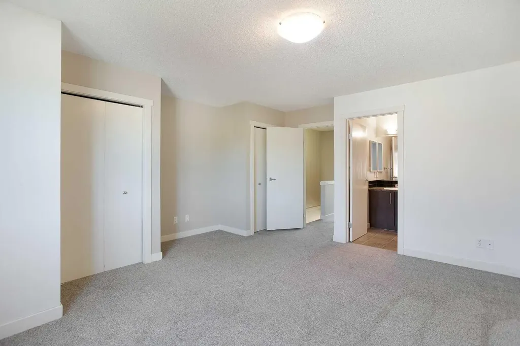 2445 Kingsland Road SE Airdrie AB T4B 0B5