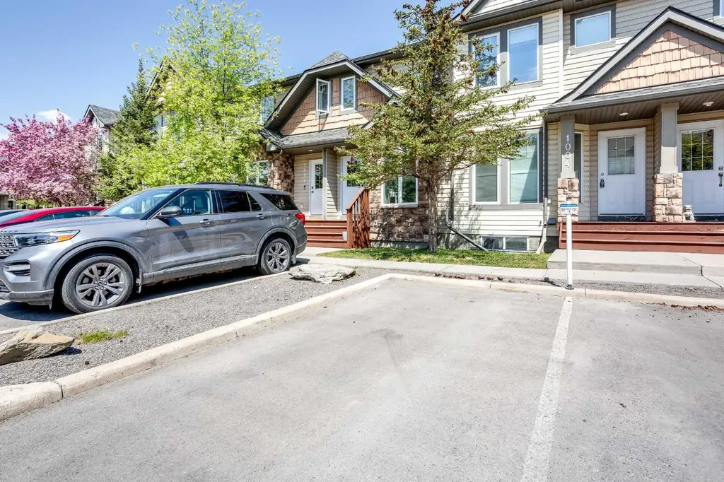 2445 Kingsland Road SE Airdrie AB T4B 0B5