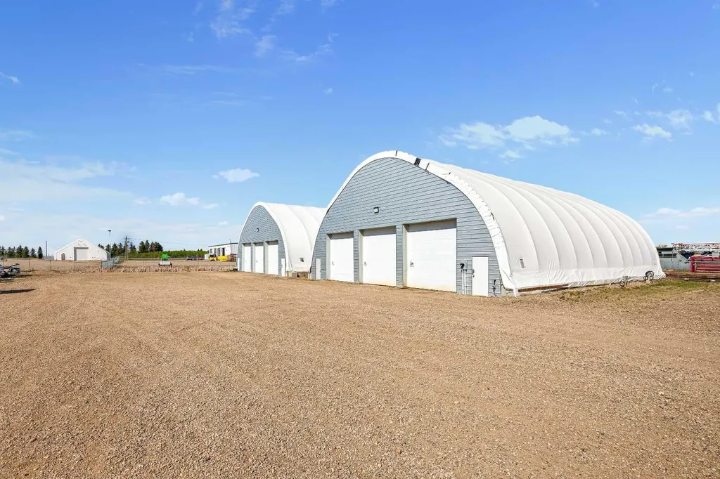 58 Willoughby Street Blackfoot AB T9V 1C7