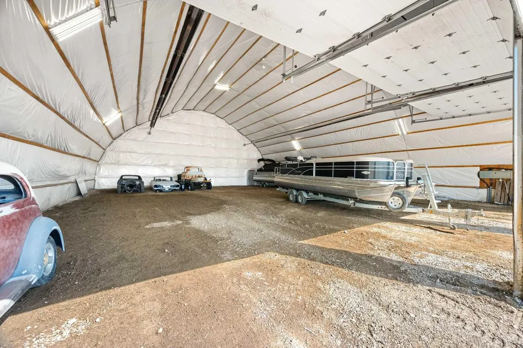 58 Willoughby Street Blackfoot AB T9V 1C7