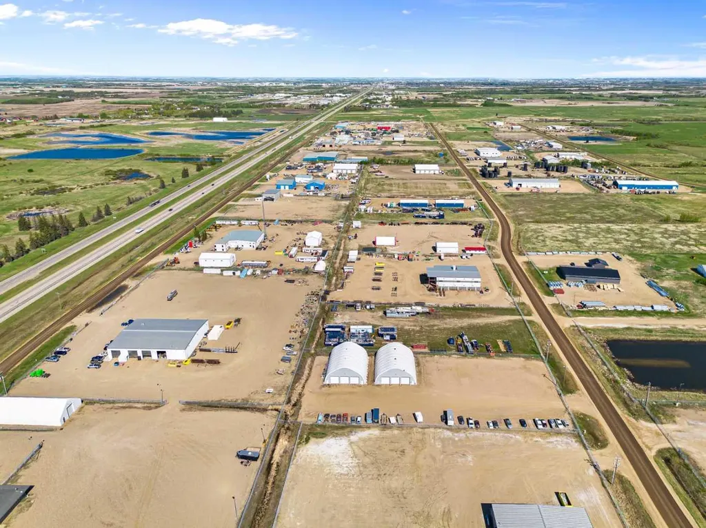 58 Willoughby Street Blackfoot AB T9V 1C7