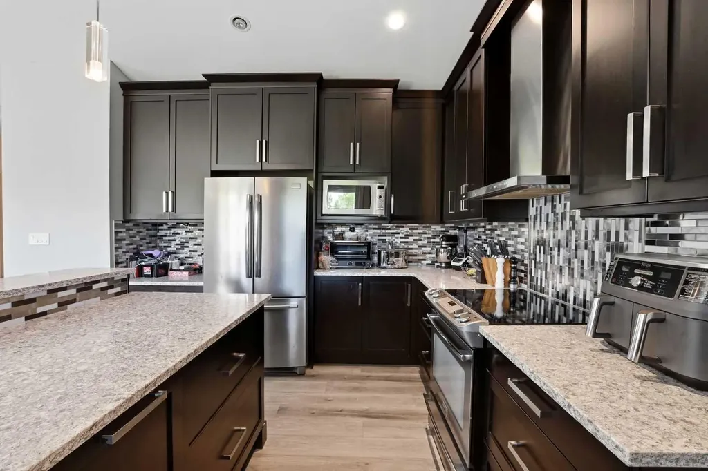 5803 68 Avenue Close Rocky Mountain House AB T4T 1V7