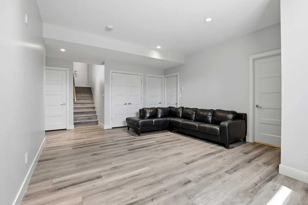 5803 68 Avenue Close Rocky Mountain House AB T4T 1V7
