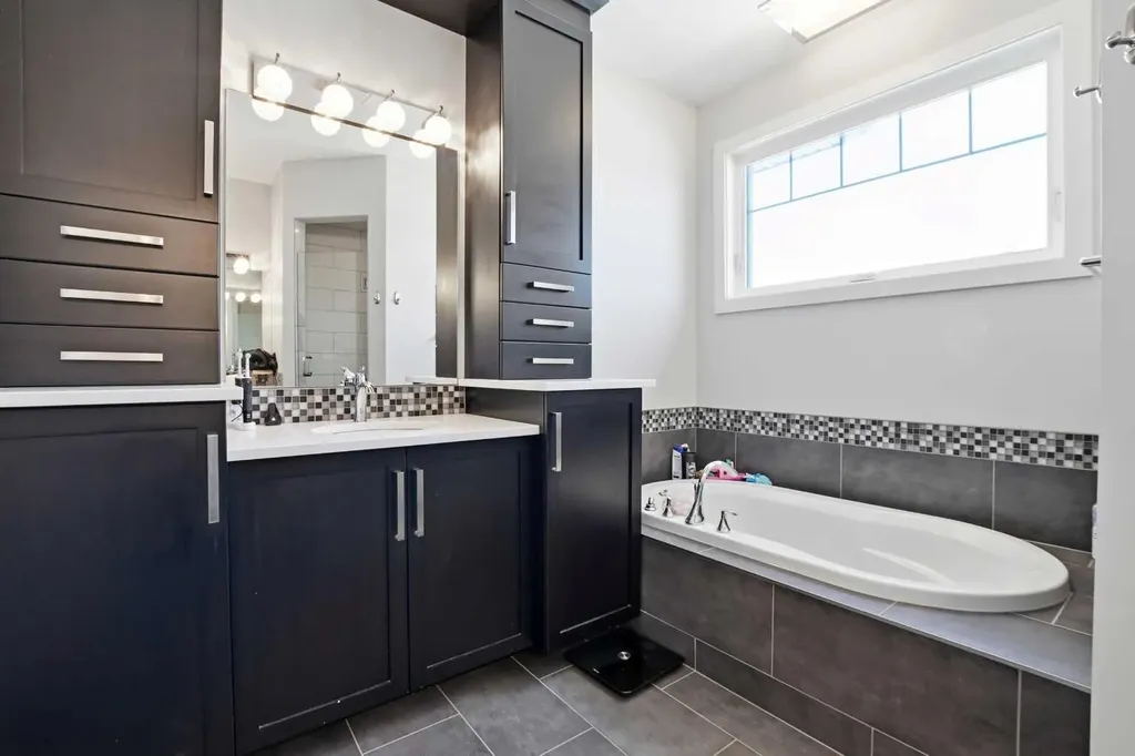 5803 68 Avenue Close Rocky Mountain House AB T4T 1V7