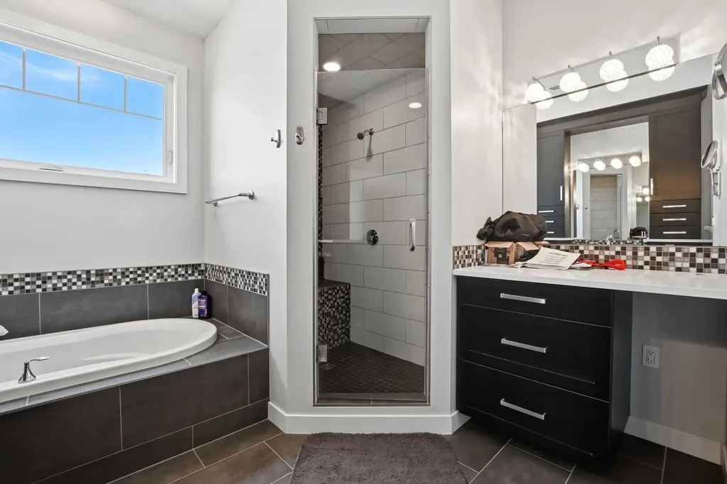 5803 68 Avenue Close Rocky Mountain House AB T4T 1V7