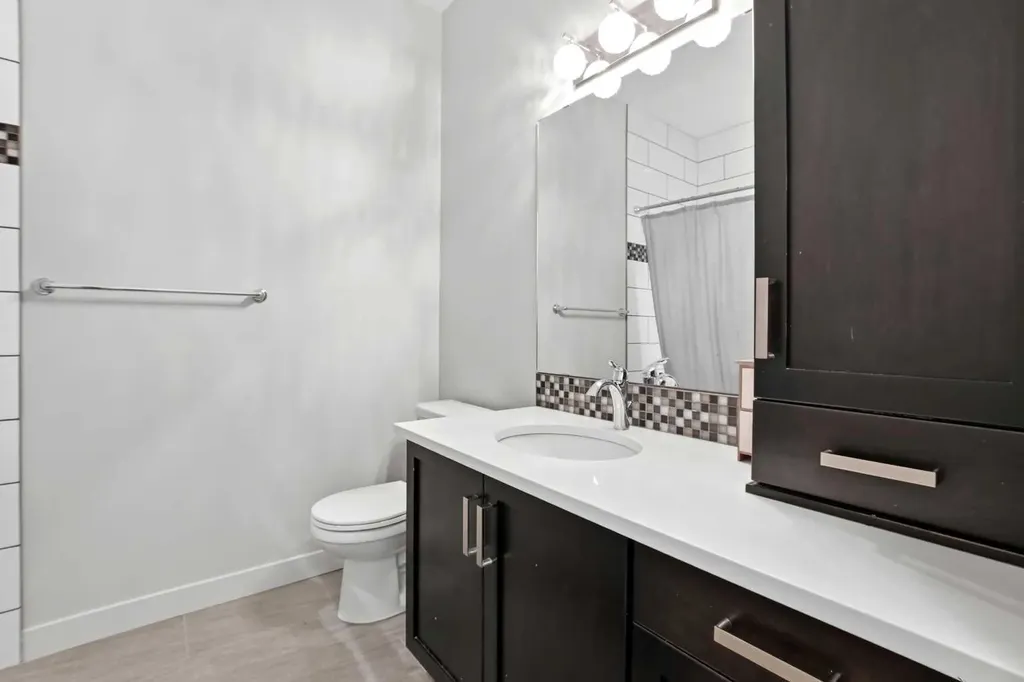 5803 68 Avenue Close Rocky Mountain House AB T4T 1V7