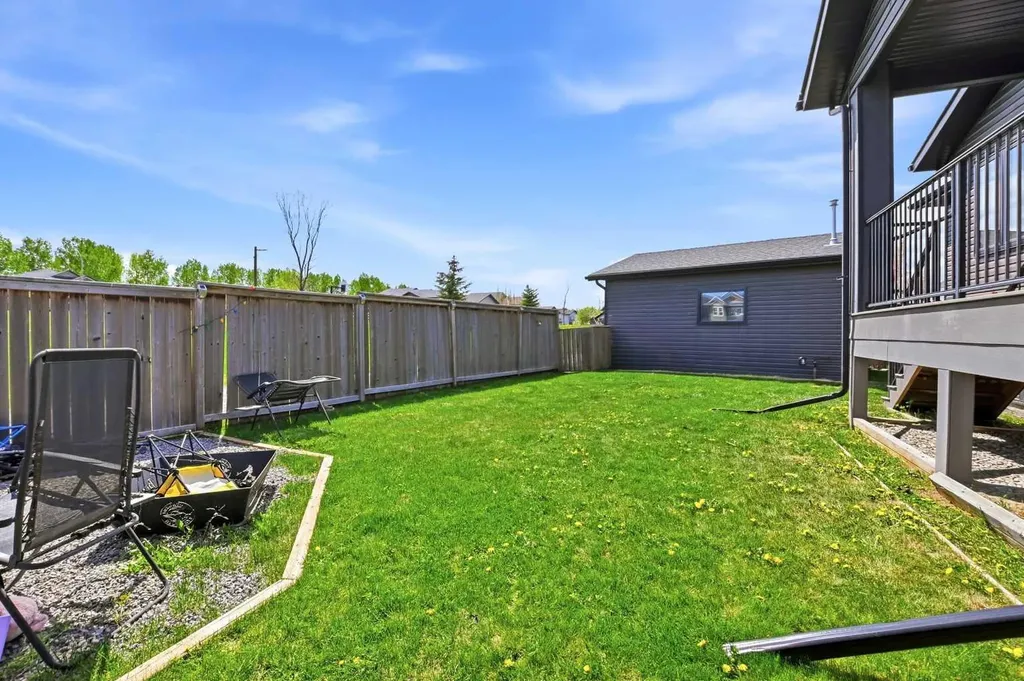 5803 68 Avenue Close Rocky Mountain House AB T4T 1V7