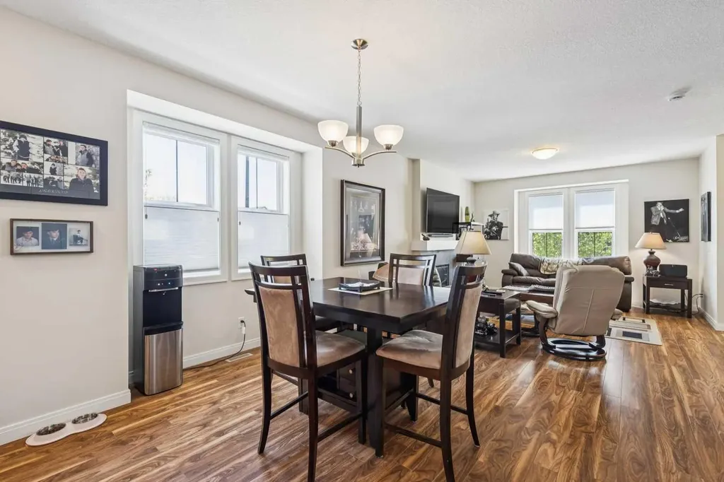 102 Cooperswood Place SW Airdrie AB T4B 3T6