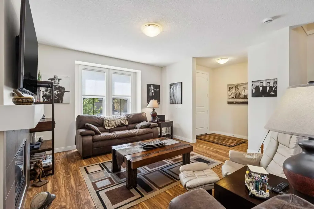 102 Cooperswood Place SW Airdrie AB T4B 3T6