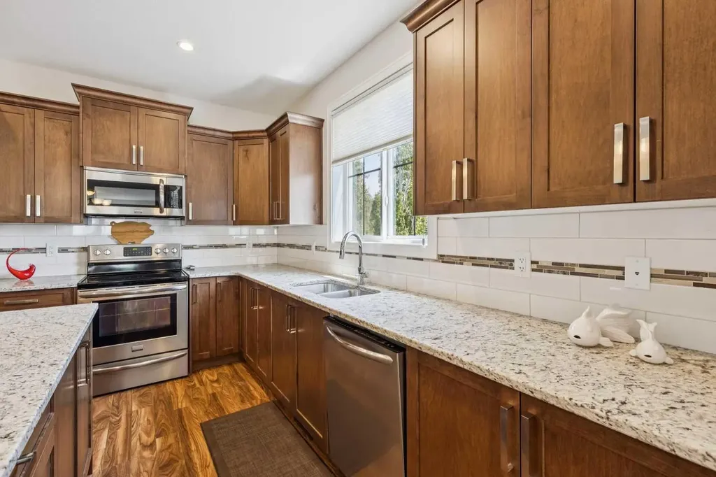 102 Cooperswood Place SW Airdrie AB T4B 3T6
