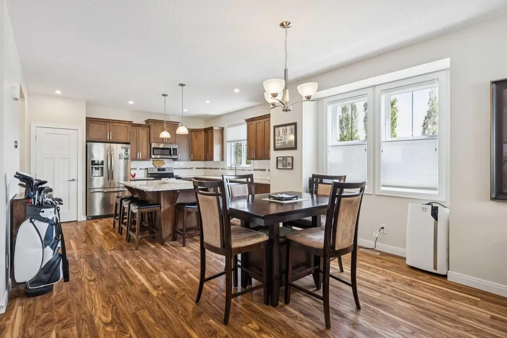 102 Cooperswood Place SW Airdrie AB T4B 3T6