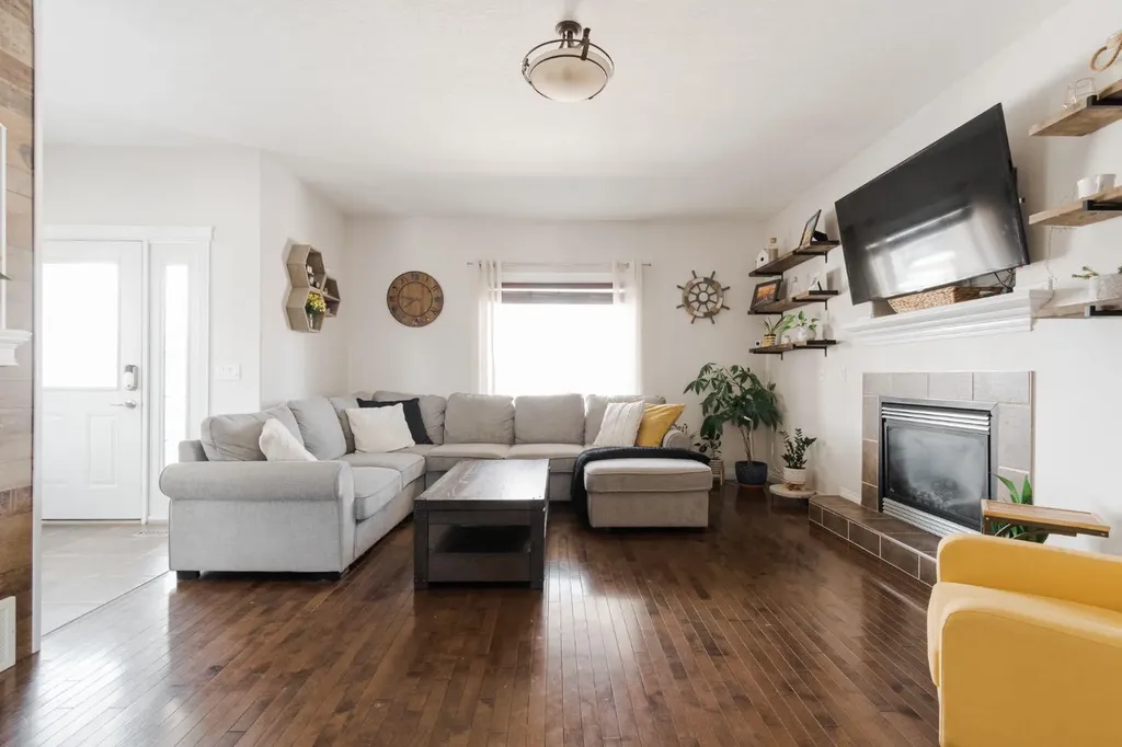 128 Coyote Crescent Fort Mcmurray AB T9K 0C7