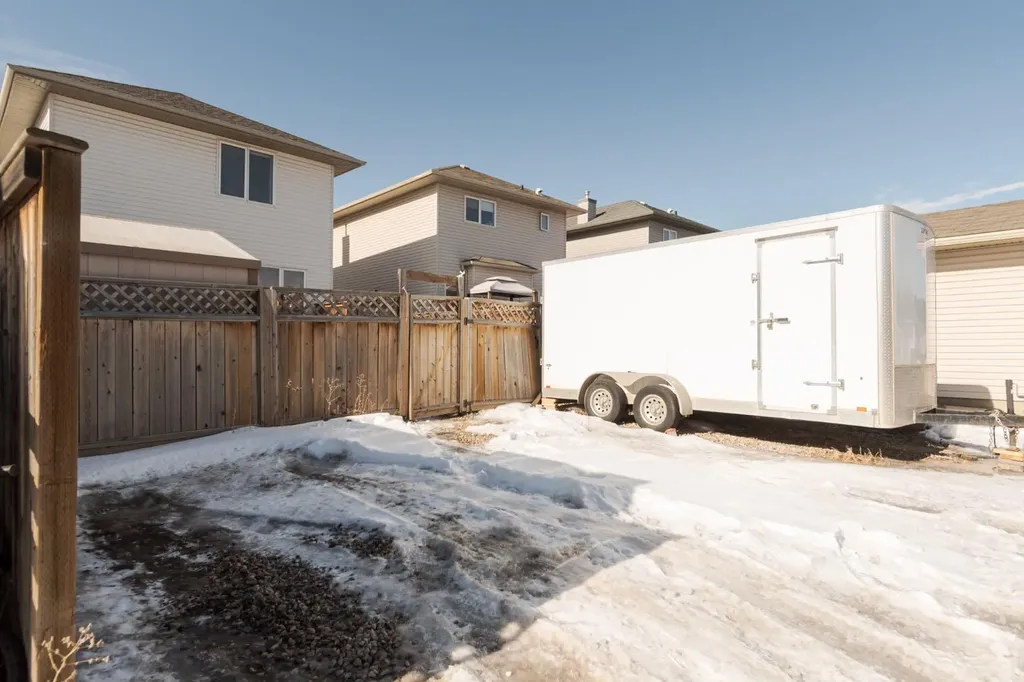 128 Coyote Crescent Fort Mcmurray AB T9K 0C7