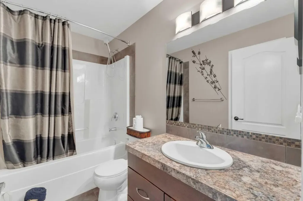 4396 Ryders Ridge Boulevard Sylvan Lake AB T4S0J7