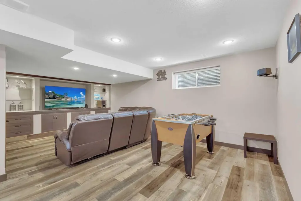 4396 Ryders Ridge Boulevard Sylvan Lake AB T4S0J7