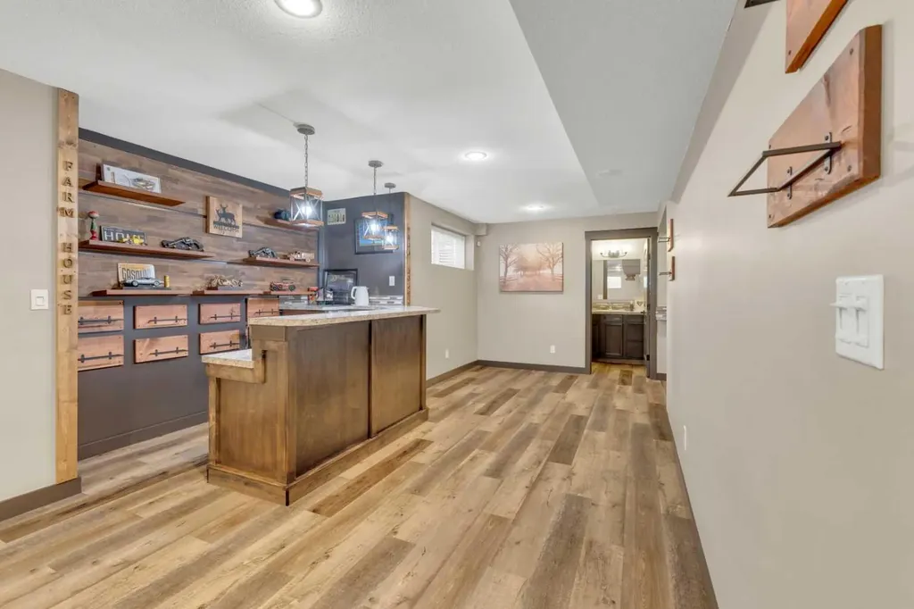 4396 Ryders Ridge Boulevard Sylvan Lake AB T4S0J7