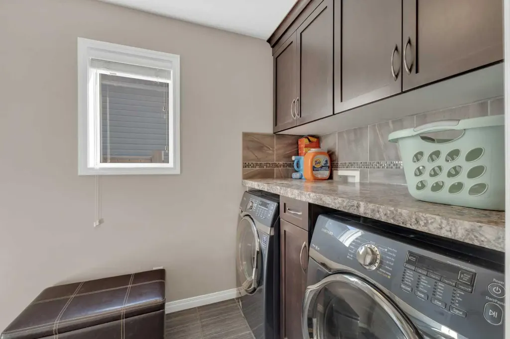 4396 Ryders Ridge Boulevard Sylvan Lake AB T4S0J7