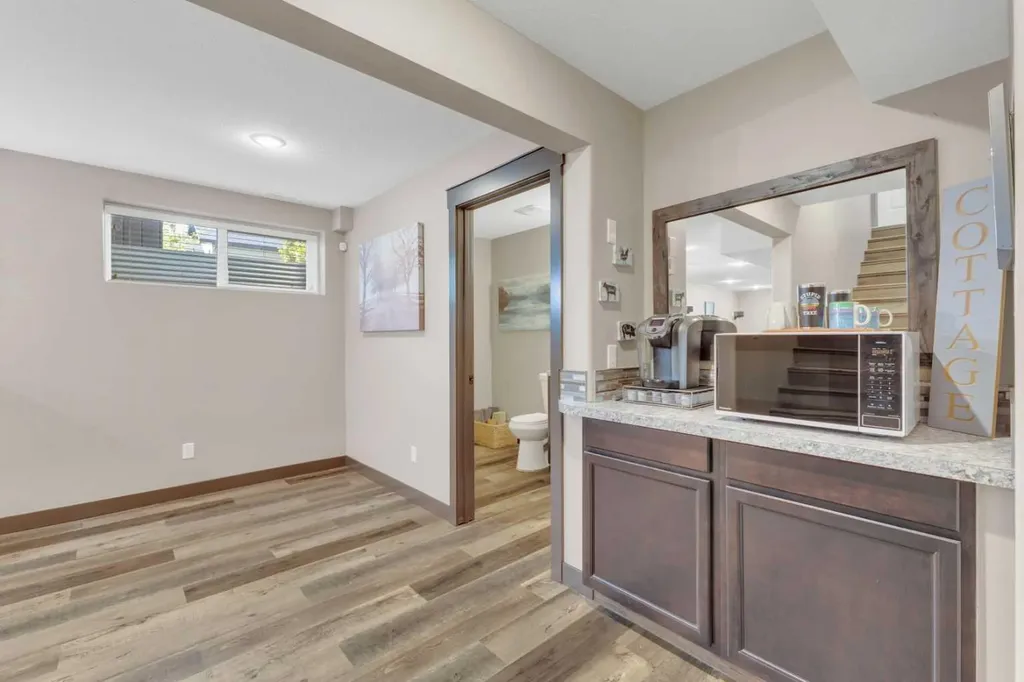 4396 Ryders Ridge Boulevard Sylvan Lake AB T4S0J7