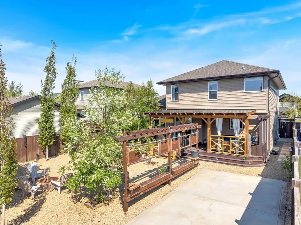4396 Ryders Ridge Boulevard Sylvan Lake AB T4S0J7