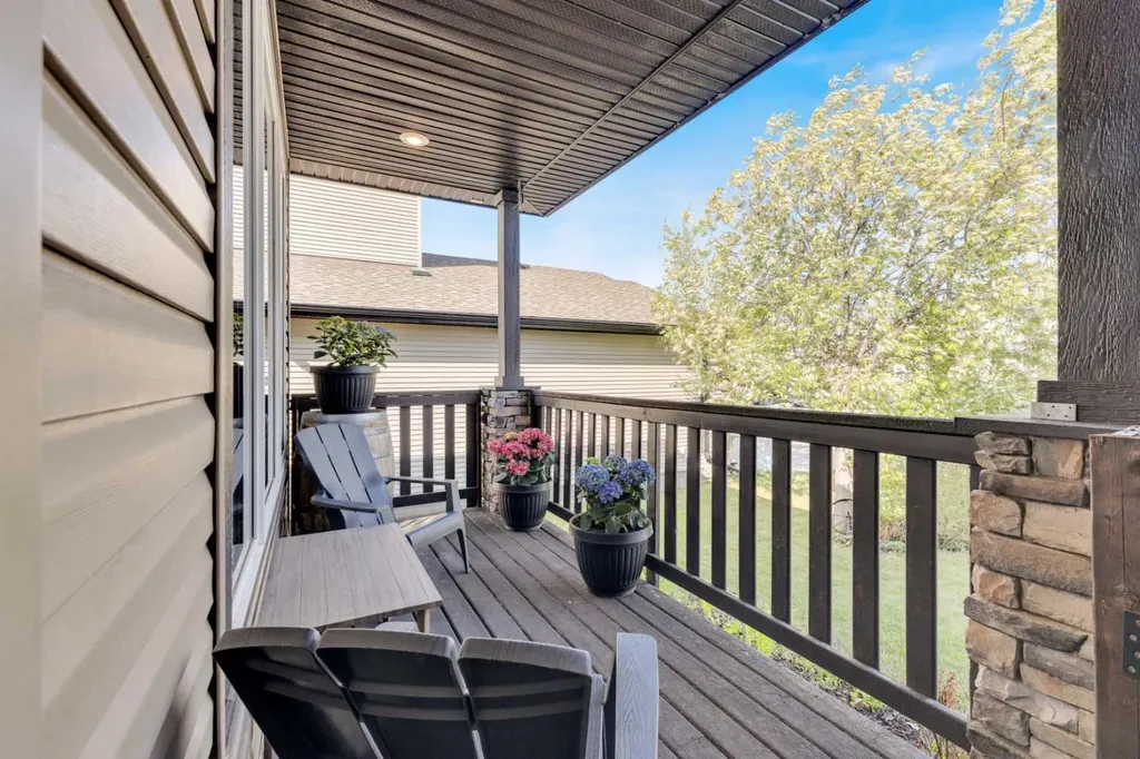 4396 Ryders Ridge Boulevard Sylvan Lake AB T4S0J7