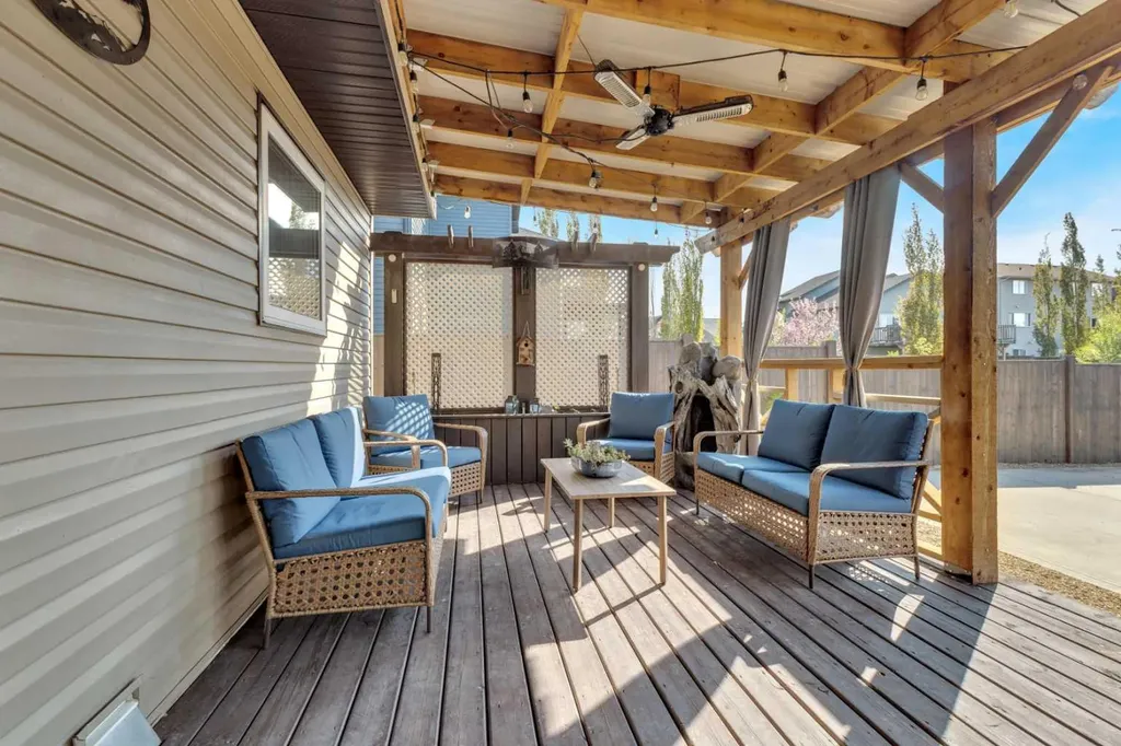 4396 Ryders Ridge Boulevard Sylvan Lake AB T4S0J7