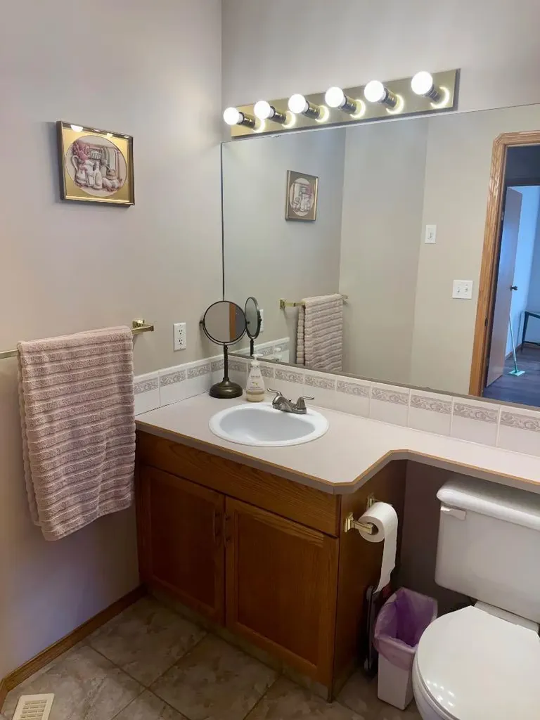 12 Clearwater Crescent Wetaskiwin AB T0A 2C1