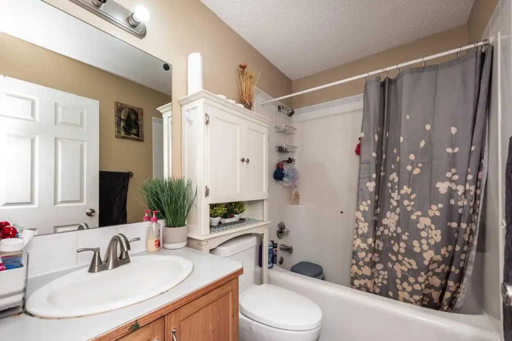 45 Martin Crossing Crescent NE Calgary AB T3J 3S8